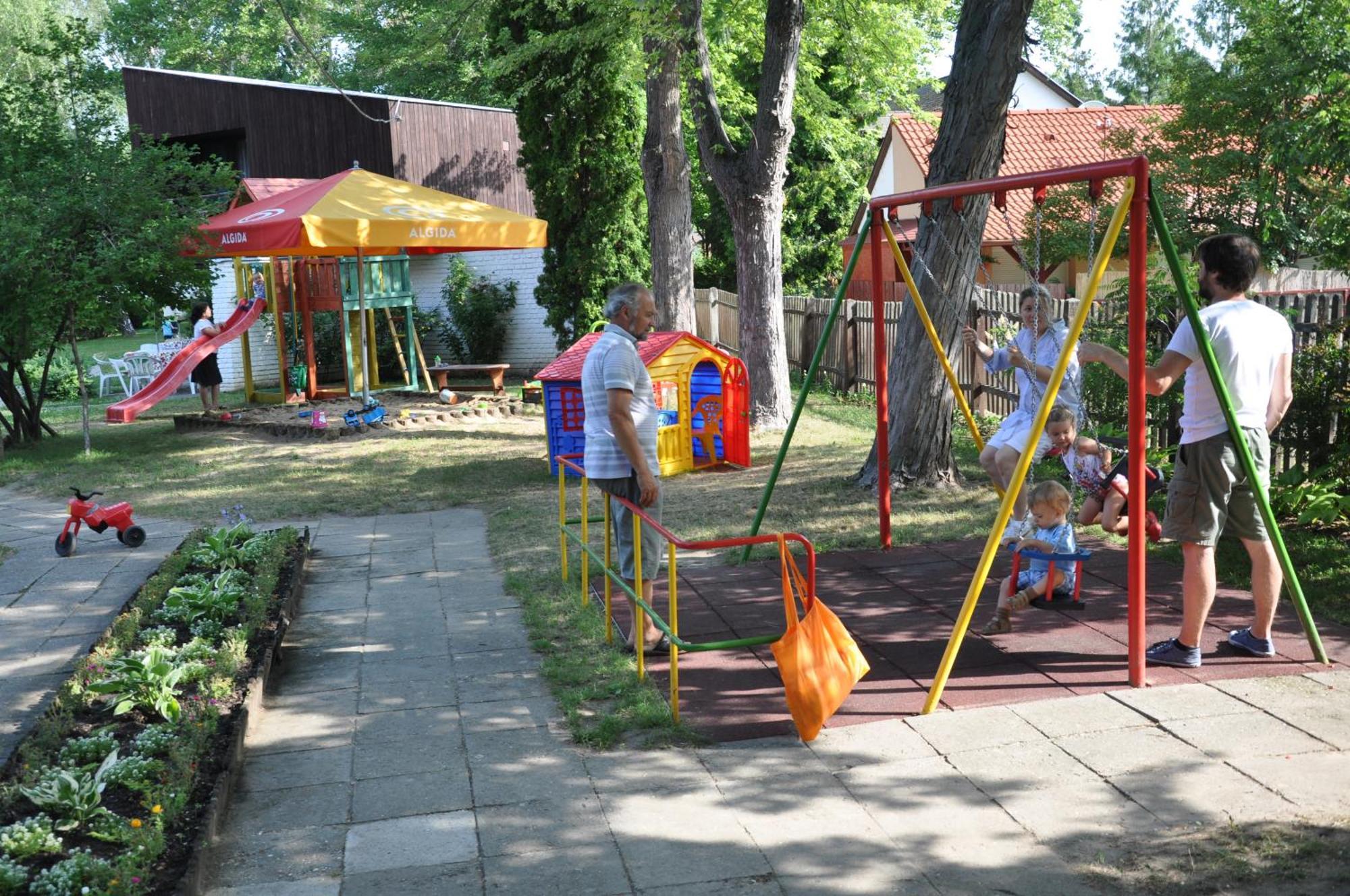 Hotel Melis Balatonlelle Exterior photo